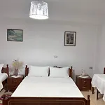 Gæstehus Tourists Gjirokastër