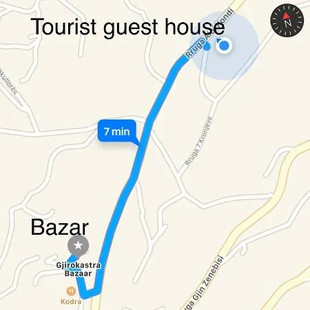 Tourists Gjirokastër